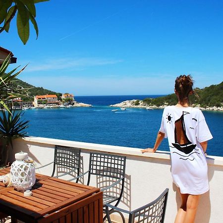 Accommodation Triton Lastovo Esterno foto