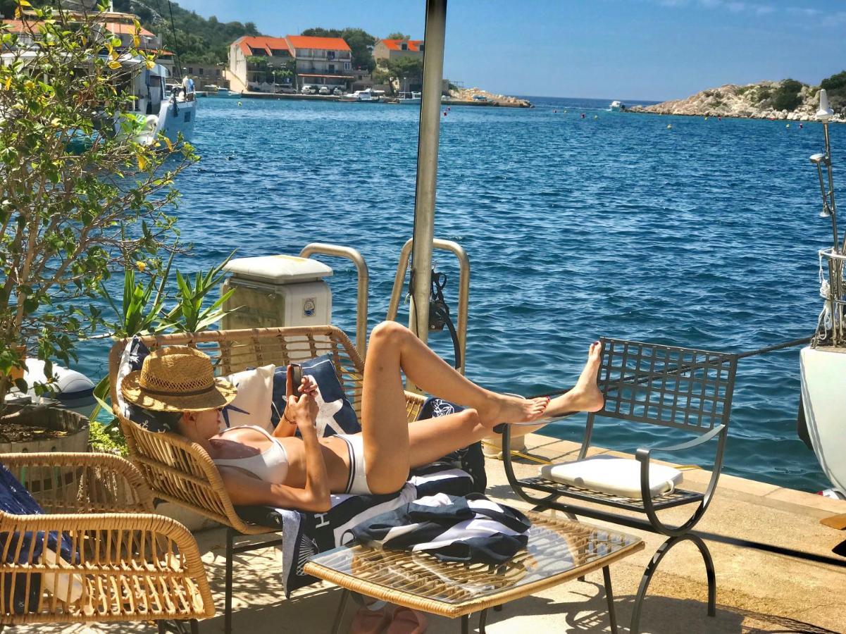 Accommodation Triton Lastovo Esterno foto
