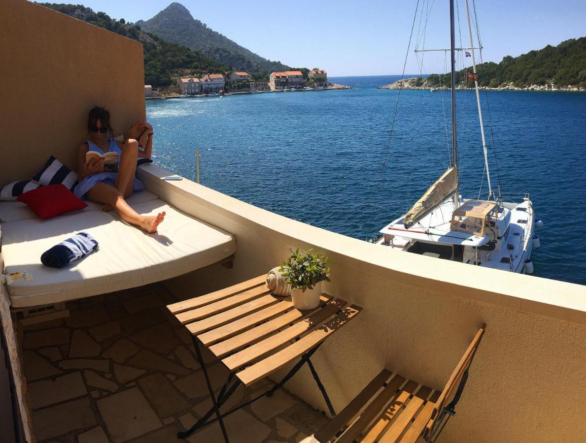 Accommodation Triton Lastovo Esterno foto