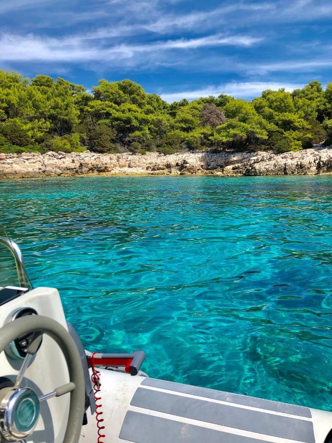 Accommodation Triton Lastovo Esterno foto