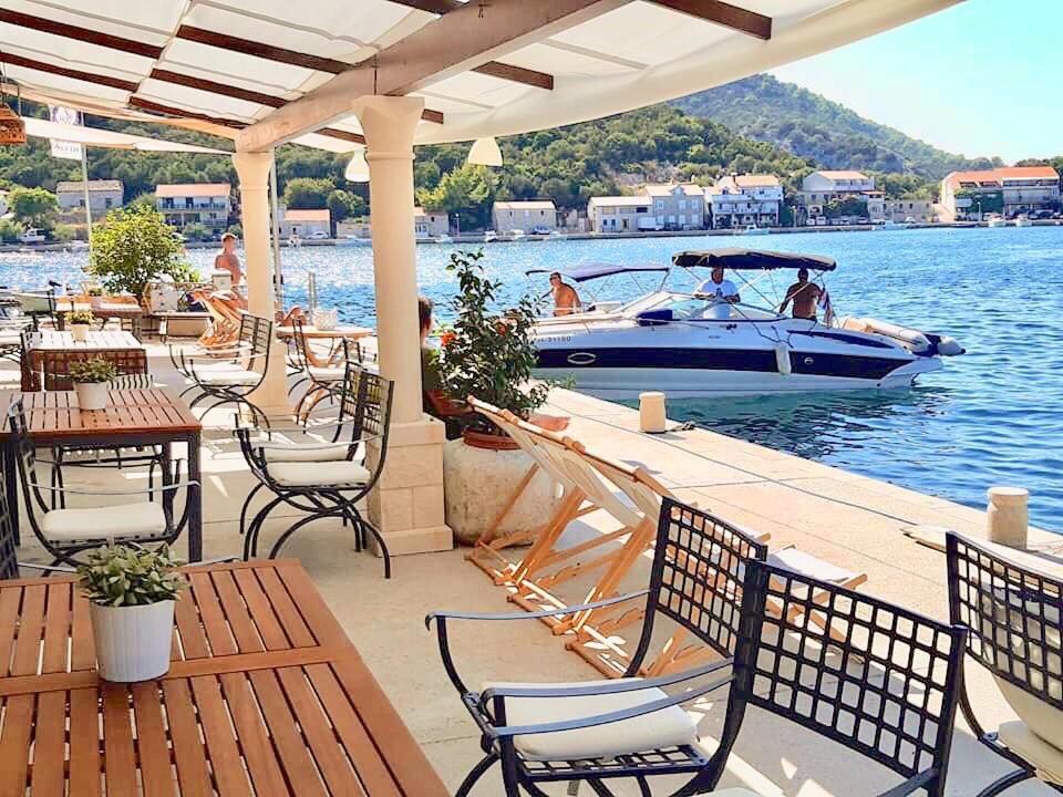 Accommodation Triton Lastovo Esterno foto