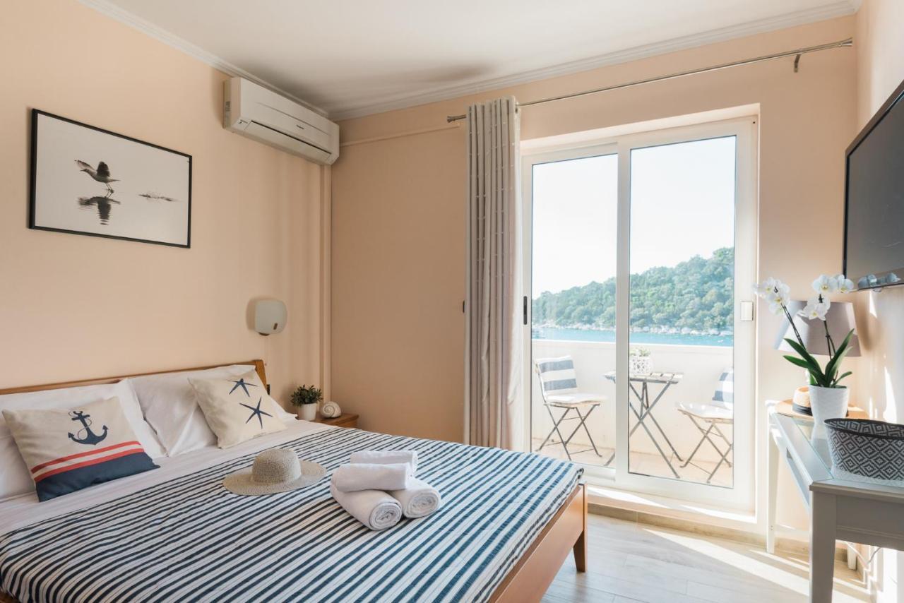 Accommodation Triton Lastovo Esterno foto