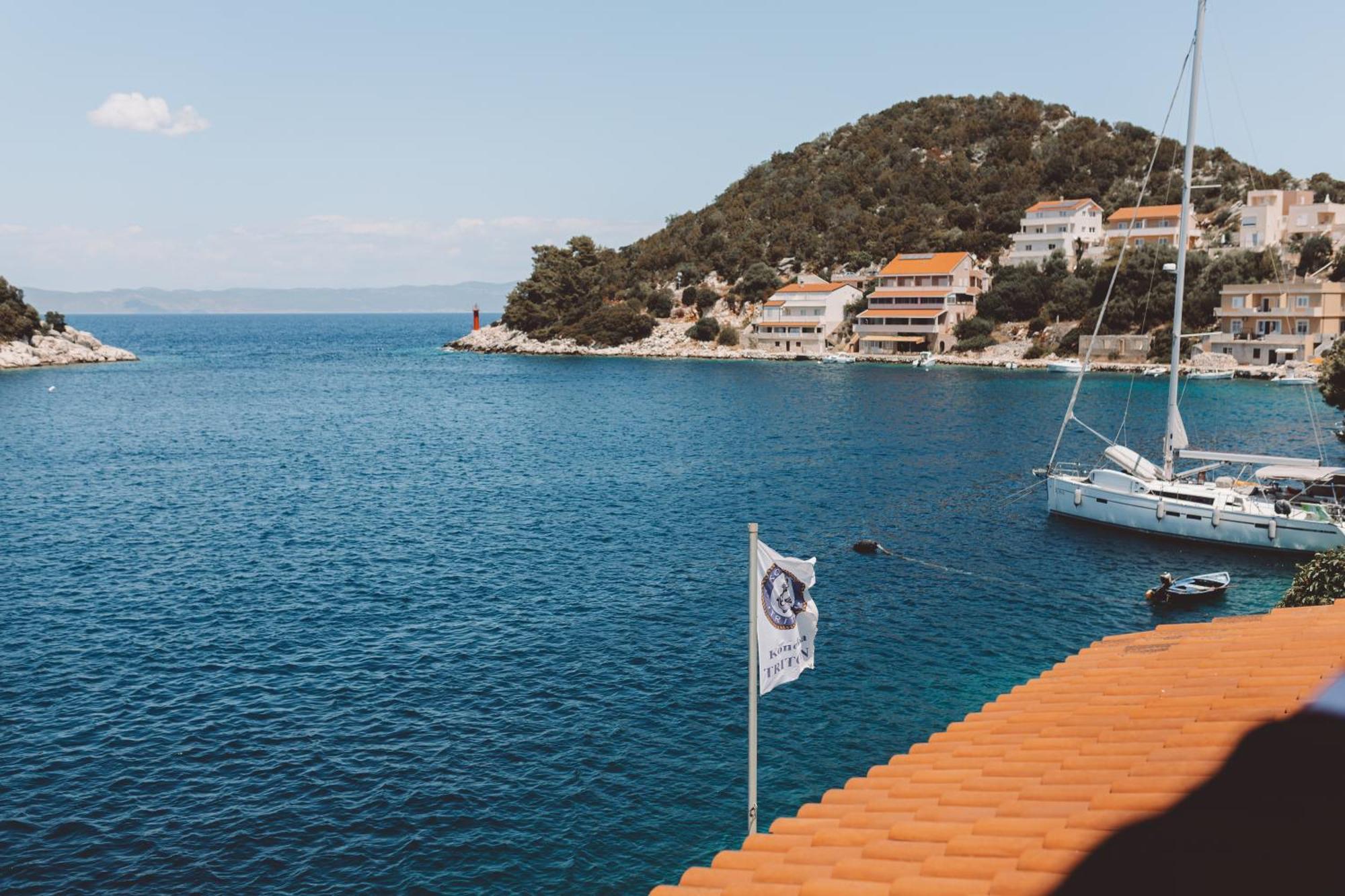 Accommodation Triton Lastovo Esterno foto